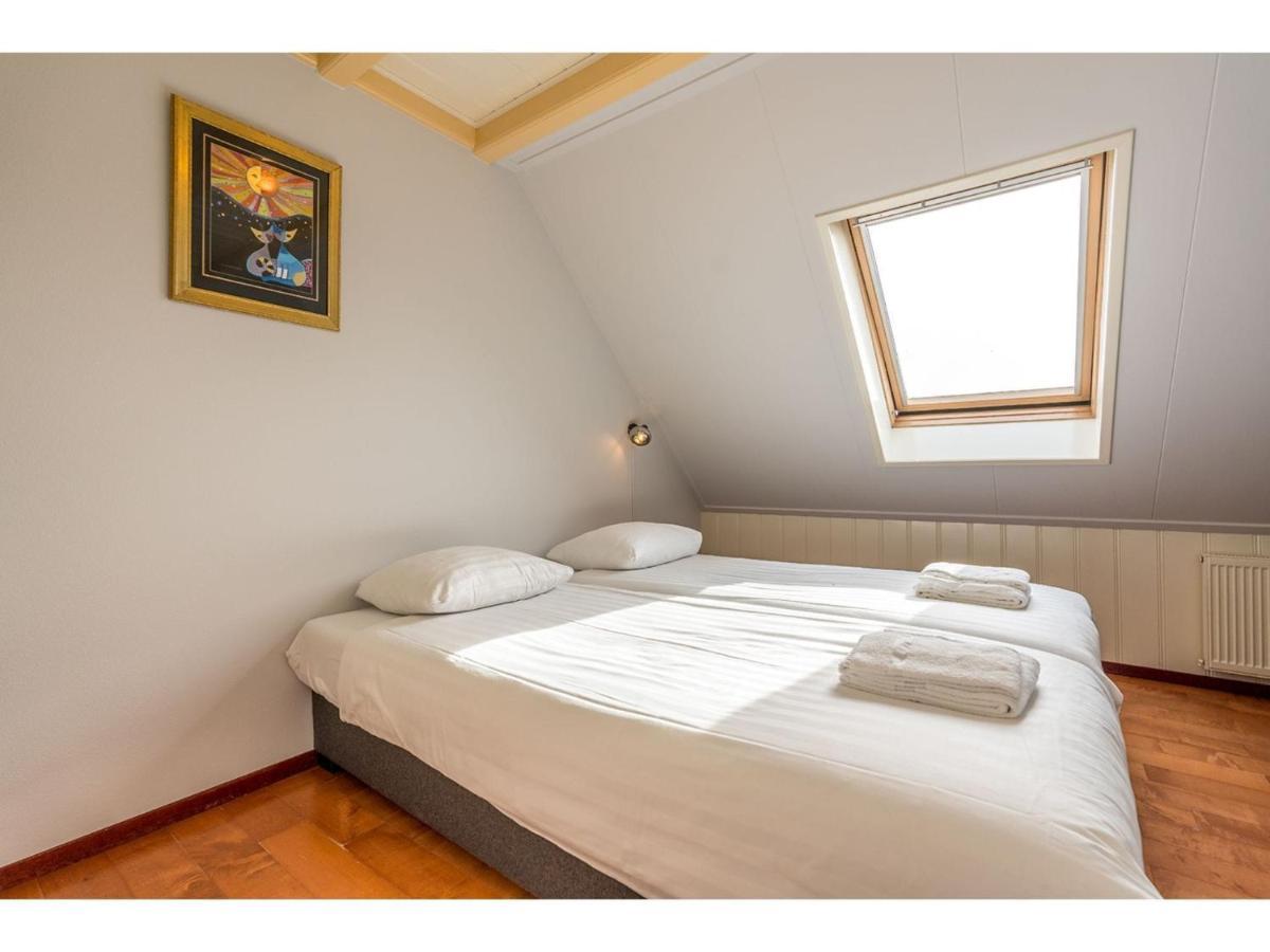 Charming Holiday Home In Texel Near Sea Oost  Eksteriør bilde